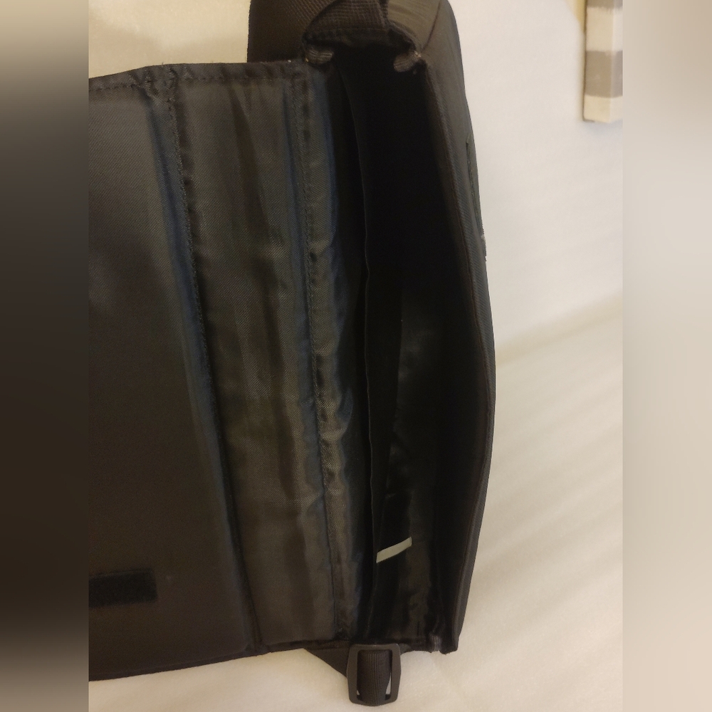 Dickies Black Briefcase with Red Logo - Picture 6 of 6